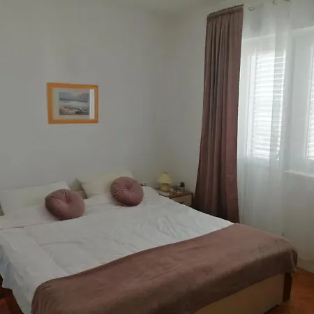 Apartment Nika Banjol Exterior photo